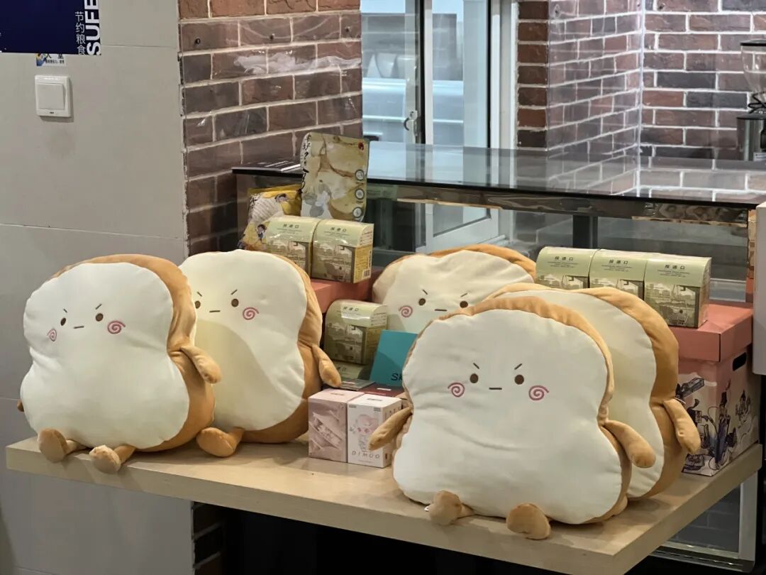 在这个寓意团圆祈福的日子里