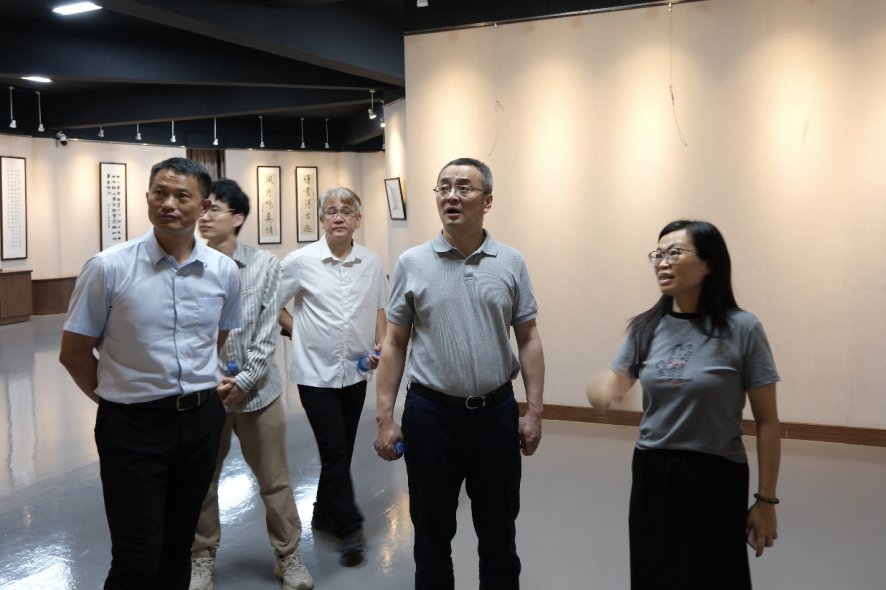 并近距离pc加拿大2.8软件新手怎么